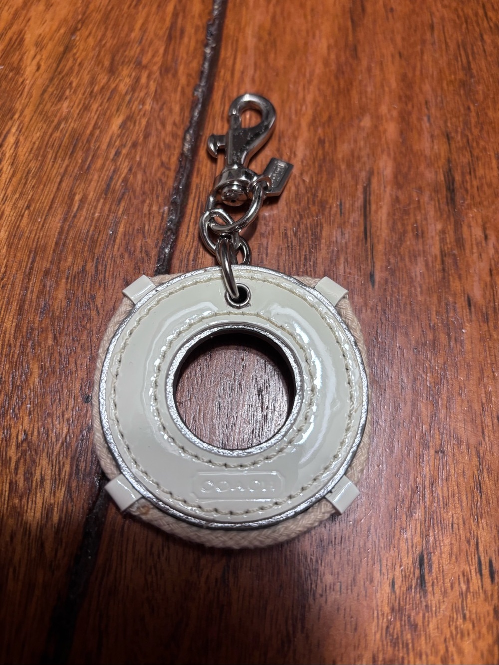 Coach life ring keychain - Picture 2 of 2